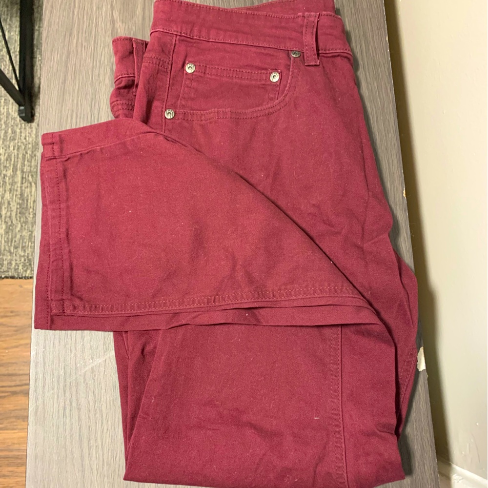 Maroon Chinos Pants